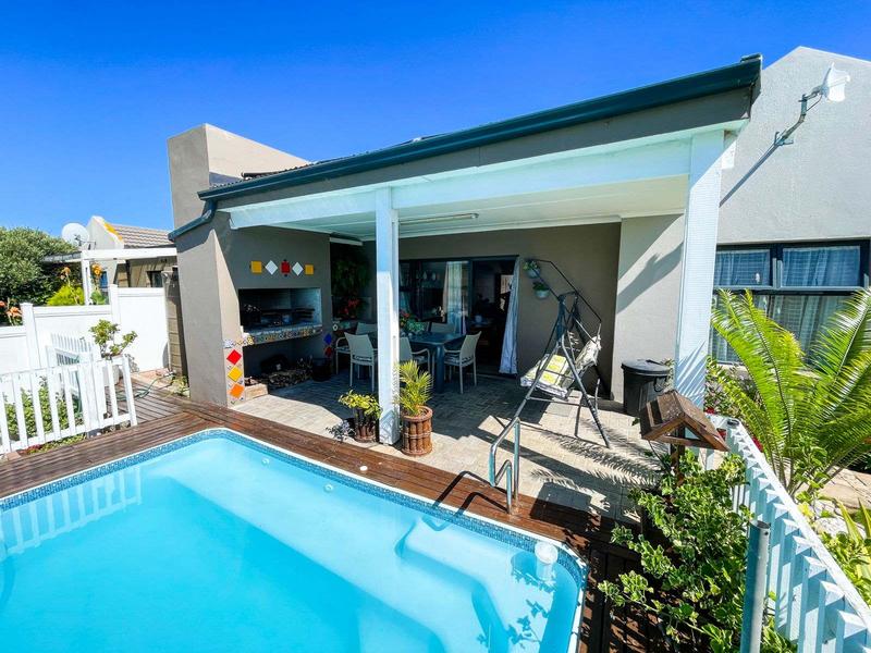 2 Bedroom Property for Sale in Reebok Western Cape